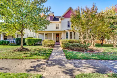 340 Pennsylvania Ave, Salem, VA 24153
