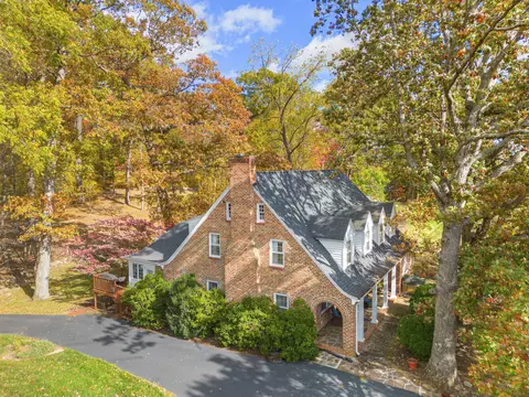 2120 Peppers Ferry Rd, Pulaski, VA 24301