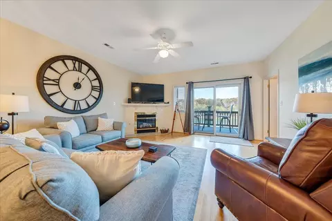 1055 Mariners Way #19, Huddleston, VA 24104