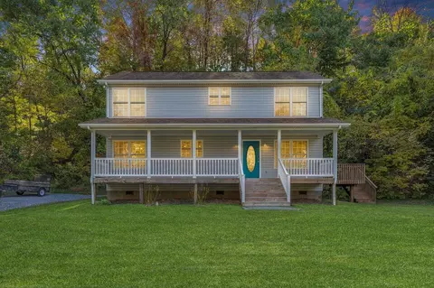 5224 Salem Tpke NW, Roanoke, VA 24017