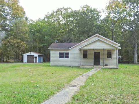 1112 Smith Mountain Lake Pkwy, Huddleston, VA 24104