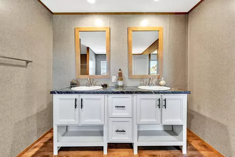 2284 Lipscomb Rd, Moneta, VA 24121 photo 28
