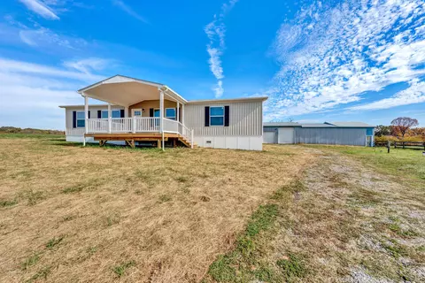 2284 Lipscomb Rd, Moneta, VA 24121 photo 2