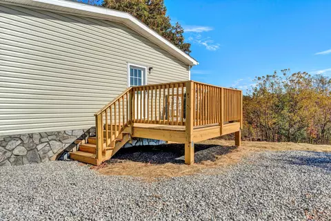 2098 Lipscomb Rd, Moneta, VA 24121 photo 23
