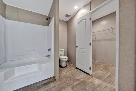 2098 Lipscomb Rd, Moneta, VA 24121 photo 20