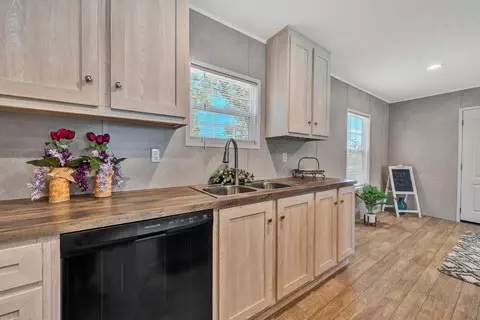 2098 Lipscomb Rd, Moneta, VA 24121 photo 10