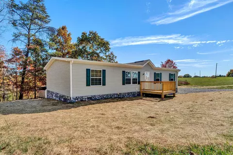 2098 Lipscomb Rd, Moneta, VA 24121 photo 2