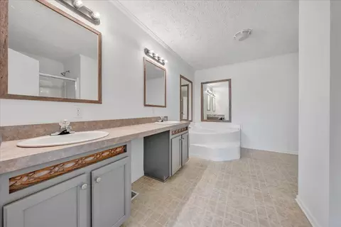 704 Mountain Meadow Dr, Vinton, VA 24179 photo 31