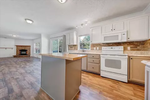 704 Mountain Meadow Dr, Vinton, VA 24179 photo 11
