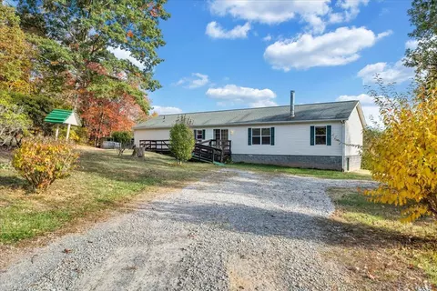 704 Mountain Meadow Dr, Vinton, VA 24179 photo 50