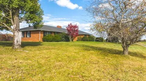 2103 Ridgeview Rd NW, Floyd, VA 24091 photo 3