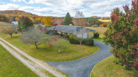 2103 Ridgeview Rd NW, Floyd, VA 24091 photo 5
