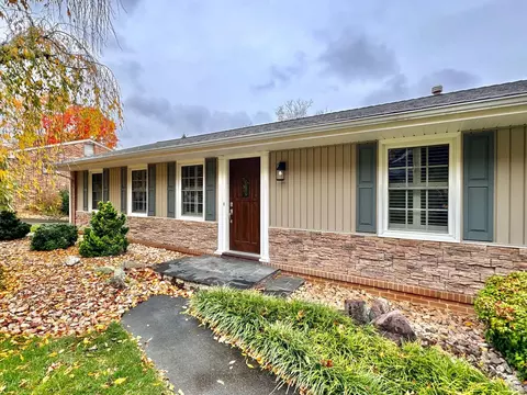 5315 Cave Spring Ln, Roanoke, VA 24018 photo 5