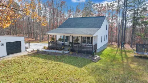 3927 Morning Glory Dr, Radford, VA 24141