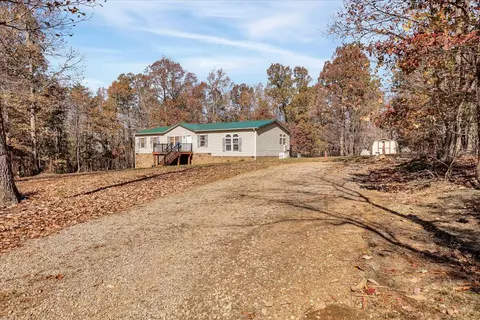 1887 Ridgewood Rd, Huddleston, VA 24104