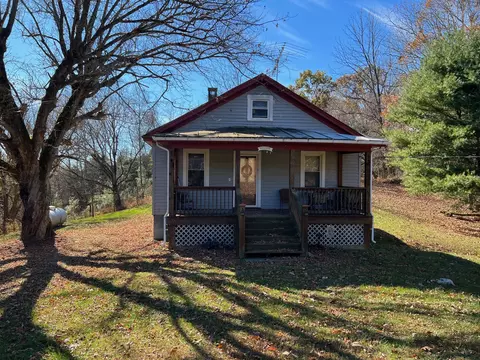 115 Burnish Ln, Lexington, VA 24450