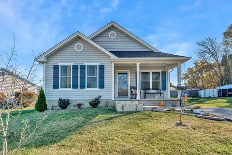 2229 Larchwood St NE, Roanoke, VA 24012