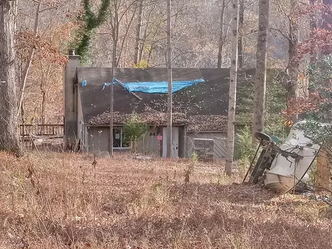 347 Lynville Dr, Hardy, VA 24101