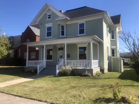413 W Locust St, Covington, VA 24426