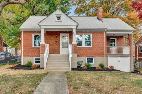 3421 Forest Hill Ave NW, Roanoke, VA 24012