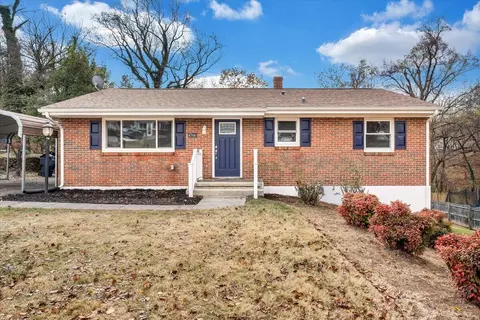 4766 Showalter Rd NW, Roanoke, VA 24017