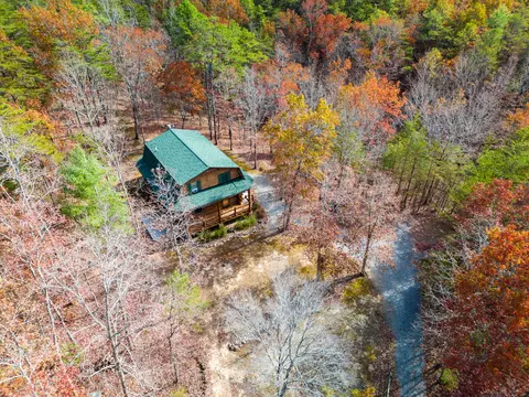 268 Bobcat Ln, New Castle, VA 24127