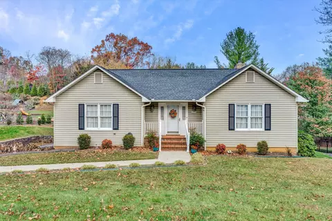173 Forest Dr, Salem, VA 24153