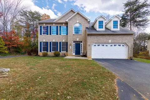 73 Montgomery Farms Ave, Moneta, VA 24121