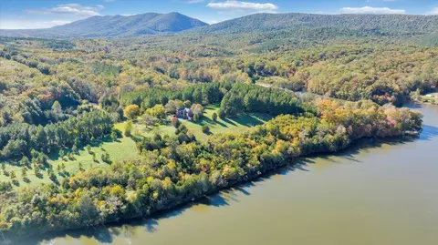 9556 Tolers Ferry Rd, Pittsville, VA 24139