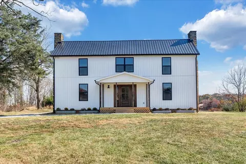 280 Cool Spring Ln, Moneta, VA 24121