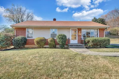 3316 Whittle St NE, Roanoke, VA 24012