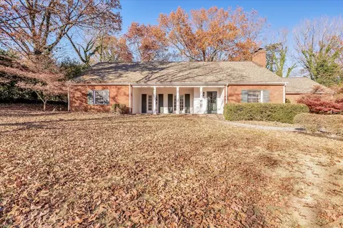 3222 Pineland Rd SW, Roanoke, VA 24018