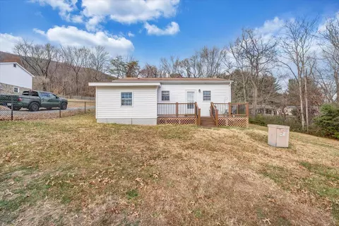 495 3rd St, Buchanan, VA 24066 photo 21