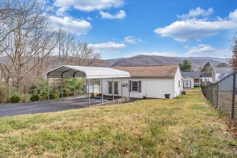 495 3rd St, Buchanan, VA 24066 photo 23