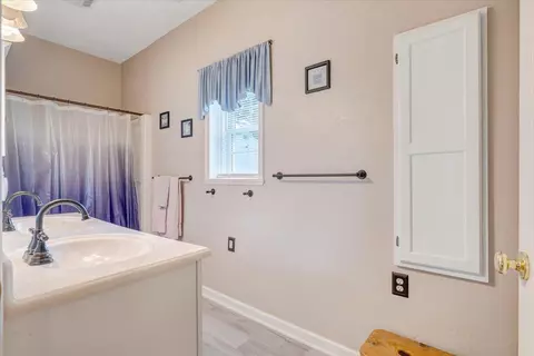 495 3rd St, Buchanan, VA 24066 photo 16