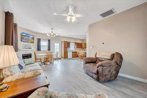 495 3rd St, Buchanan, VA 24066 photo 5