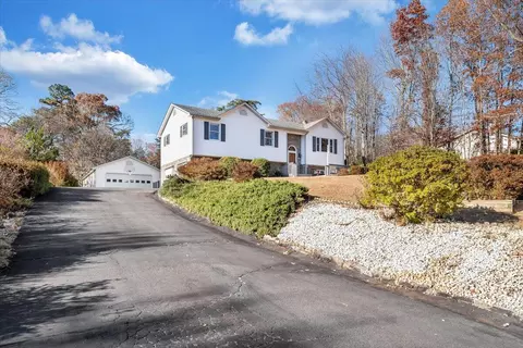 109 Barrington Ct, Hardy, VA 24101