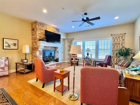 5452 The Peaks Dr, Roanoke, VA 24018 photo 13