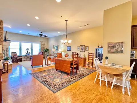 5452 The Peaks Dr, Roanoke, VA 24018 photo 10
