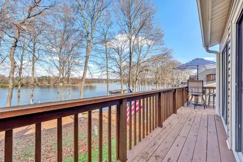 110 Windlass Pointe Dr, Moneta, VA 24121 photo 18