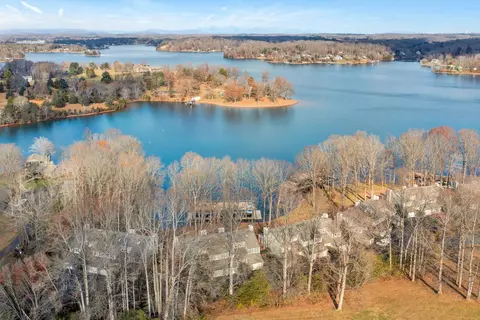 110 Windlass Pointe Dr, Moneta, VA 24121 photo 48