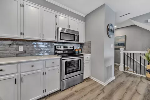 110 Windlass Pointe Dr, Moneta, VA 24121 photo 8
