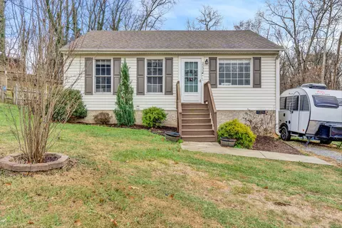 2233 Riverdale Rd SE, Roanoke, VA 24014