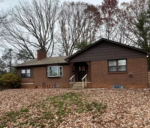 139 Sleepy Hollow Rd, Lynchburg, VA 24502