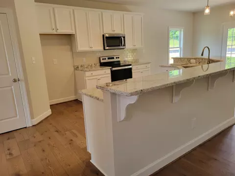 118 Simms Dr, Salem, VA 24153 photo 3