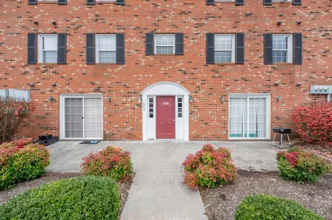309 Loudon Rd #432, Blacksburg, VA 24060