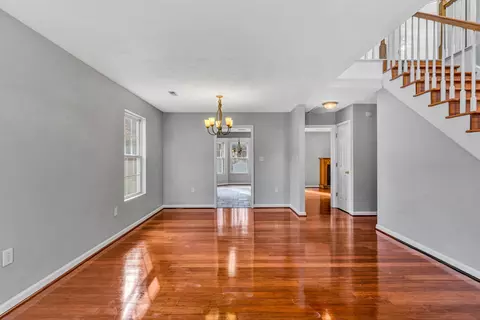 4218 Daugherty Rd, Salem, VA 24153 photo 3