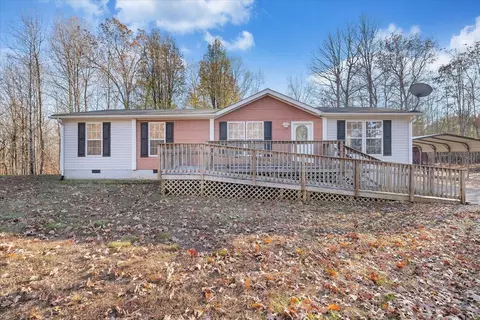 1607 Amos Bridge Rd, Huddleston, VA 24104