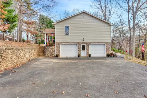 111 Trapper Ln, Vinton, VA 24179 photo 37