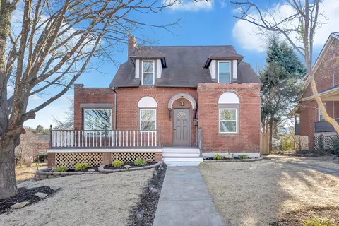 2416 Tillett Rd SW, Roanoke, VA 24015